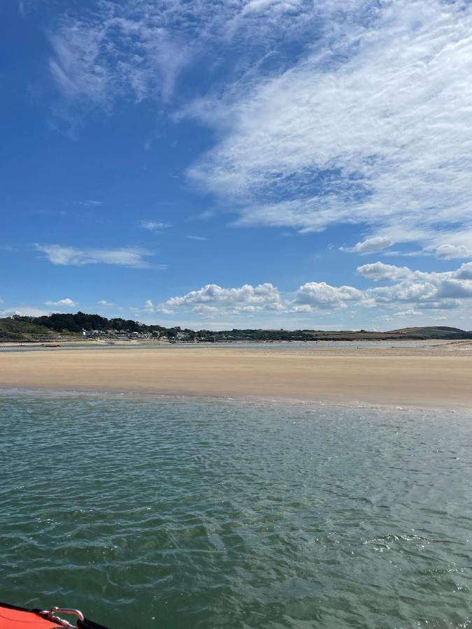 Sunny Corner, Padstow. Spacious 3 Bedrooms, 2.5 Bathrooms, Parking, Garden. Exteriör bild